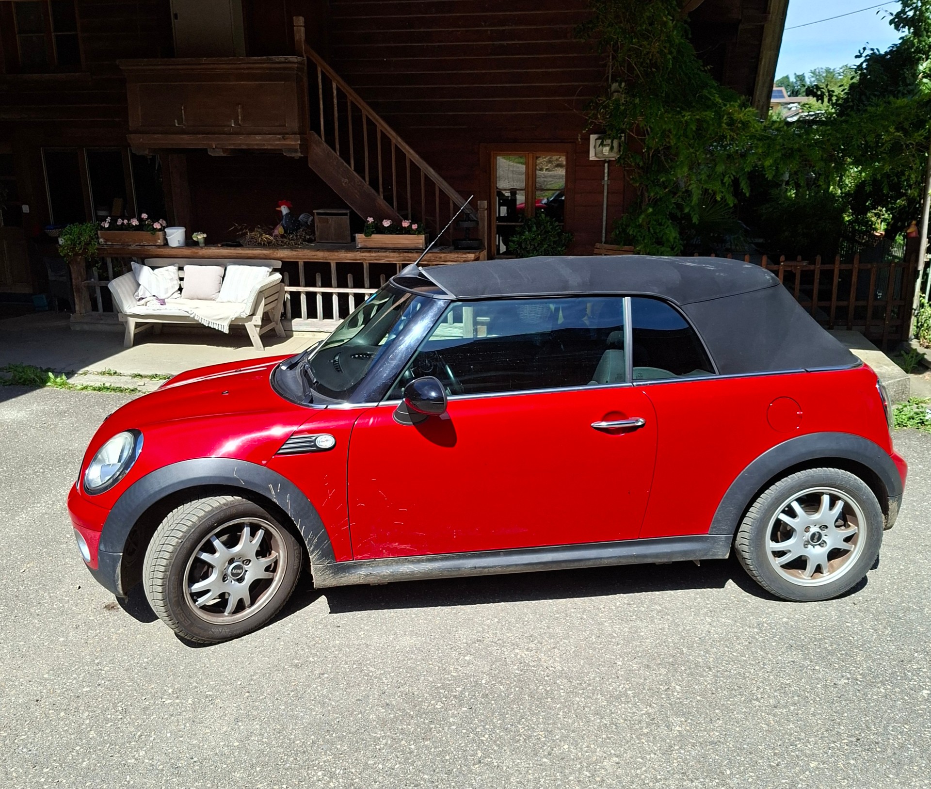 MINI 1.6i Cooper-image-2