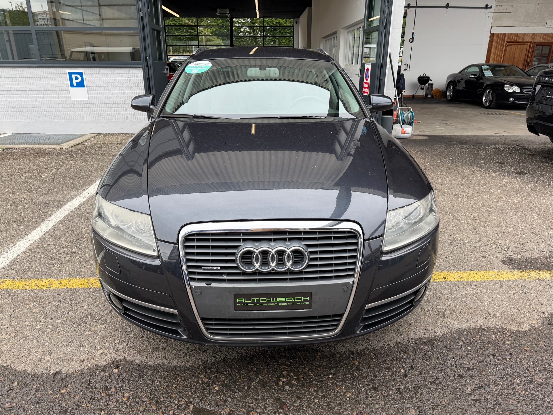 AUDI A6 Avant 3.2 V6 FSI quattro-image-1