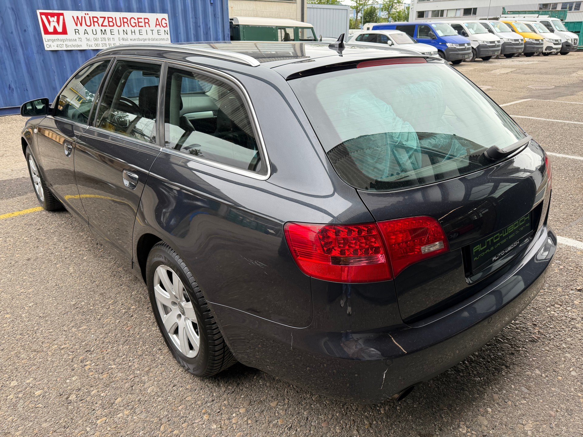 AUDI A6 Avant 3.2 V6 FSI quattro-image-6