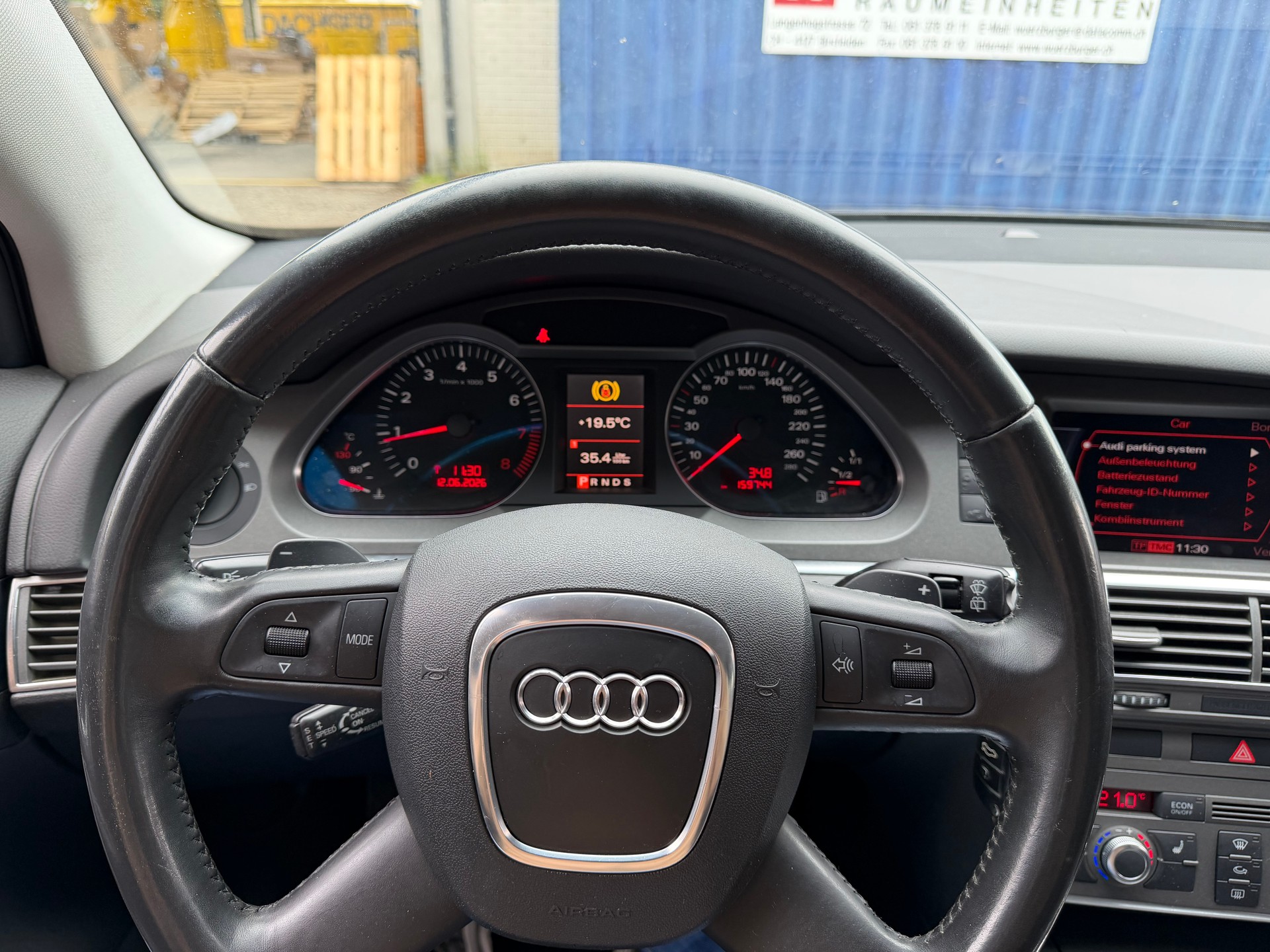 AUDI A6 Avant 3.2 V6 FSI quattro-image-12