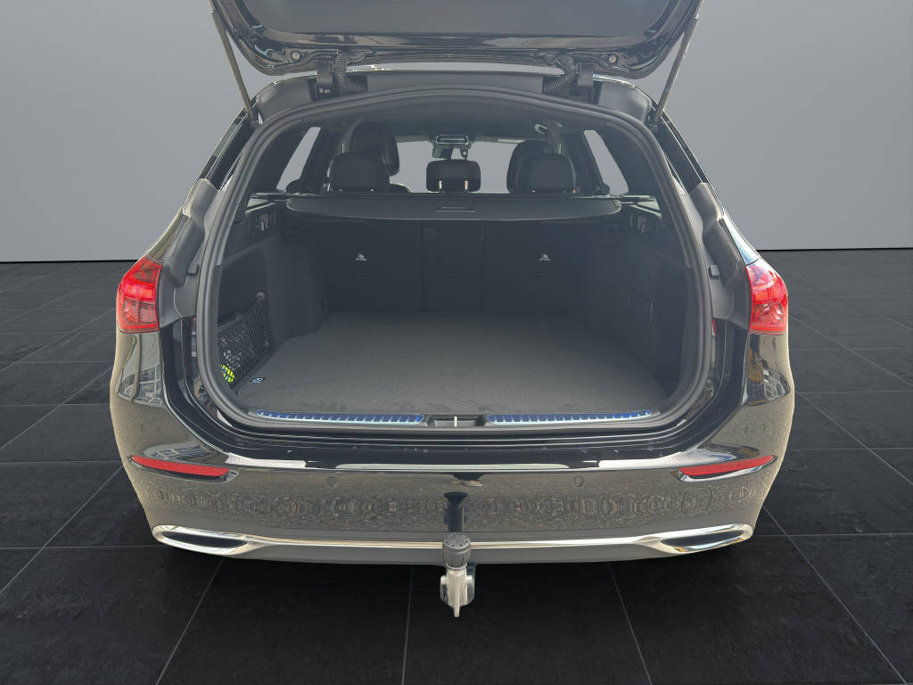 MERCEDES-BENZ C 220 d Swiss Star Avantgarde 4matic Kombi-image-13