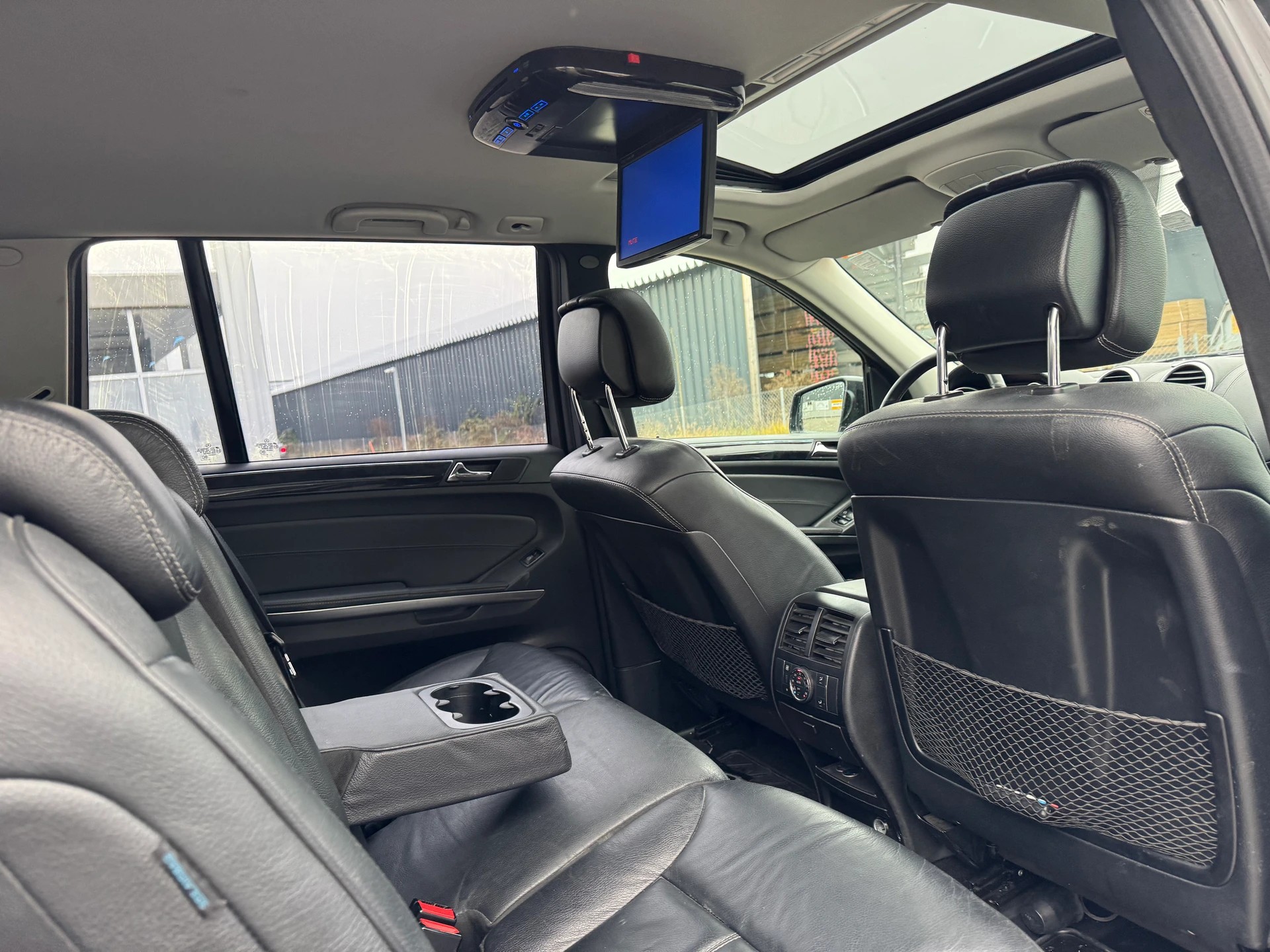 MERCEDES-BENZ GL 450 CDI 4Matic 7G-Tronic-image-9