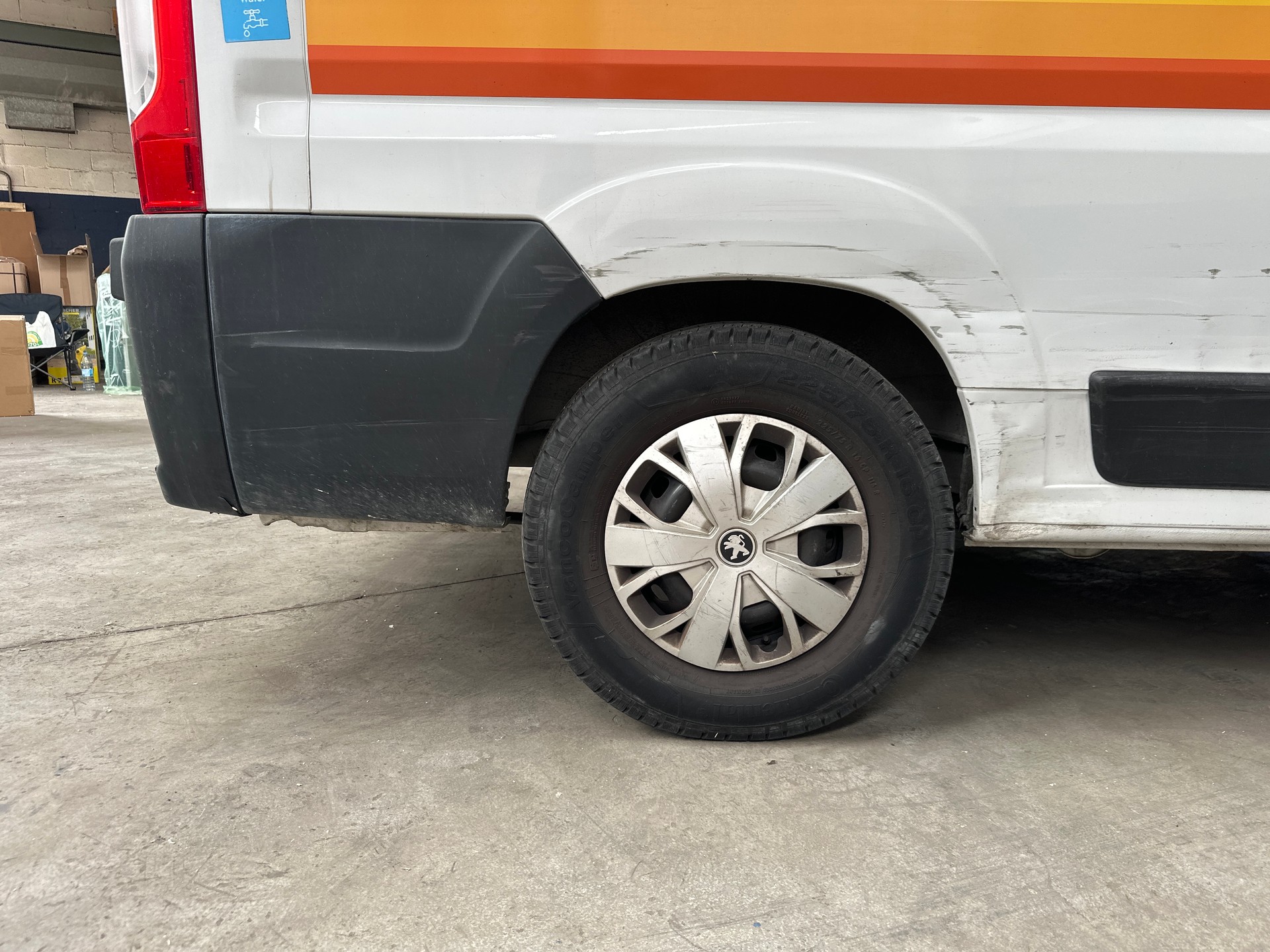 PEUGEOT 2024 Peugeot Boxer | Schaltgetriebe | Voll ausgestattet-image-11