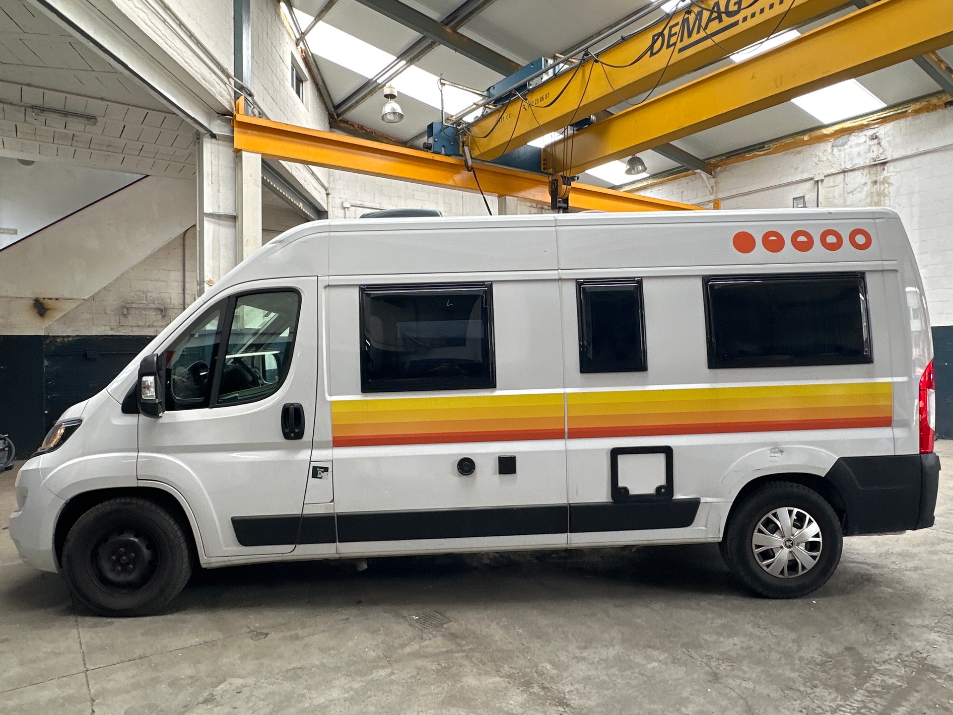 PEUGEOT 2024 Peugeot Boxer | Schaltgetriebe | Voll ausgestattet-image-9