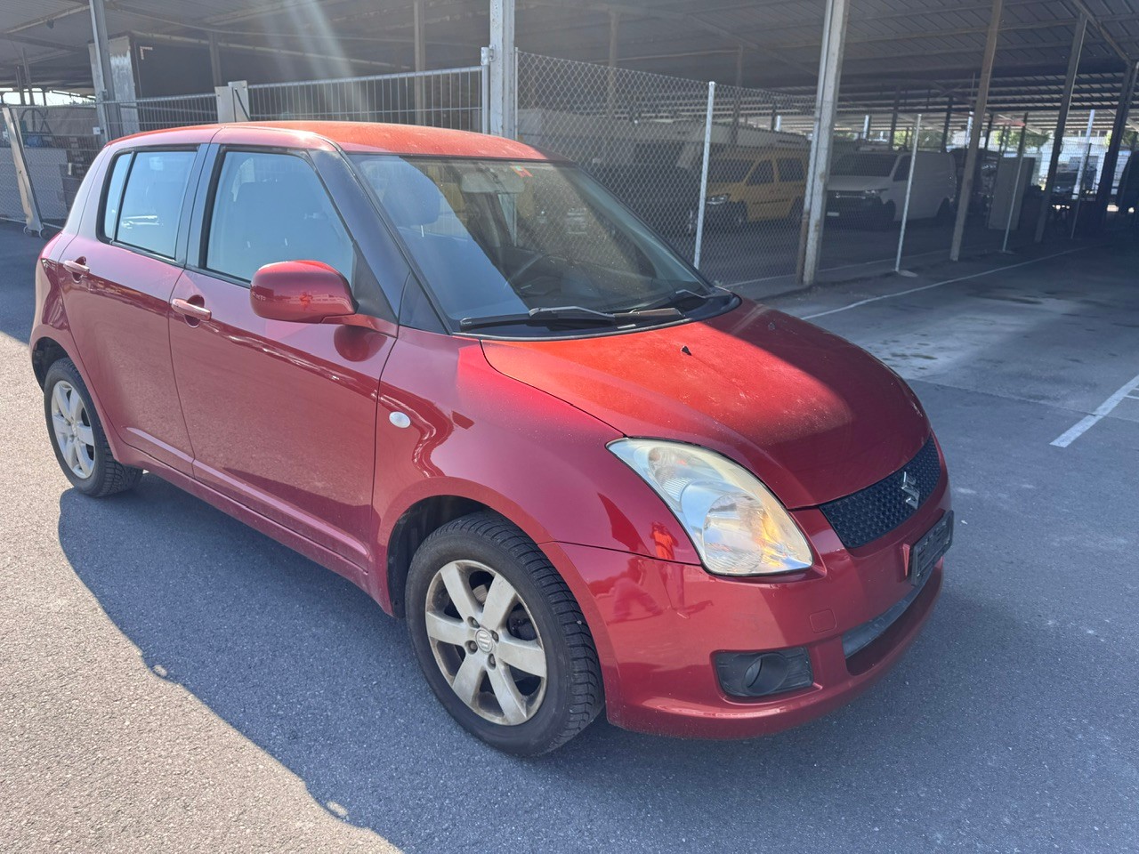 SUZUKI Swift 1.3i 16V GL 4x4-image-2