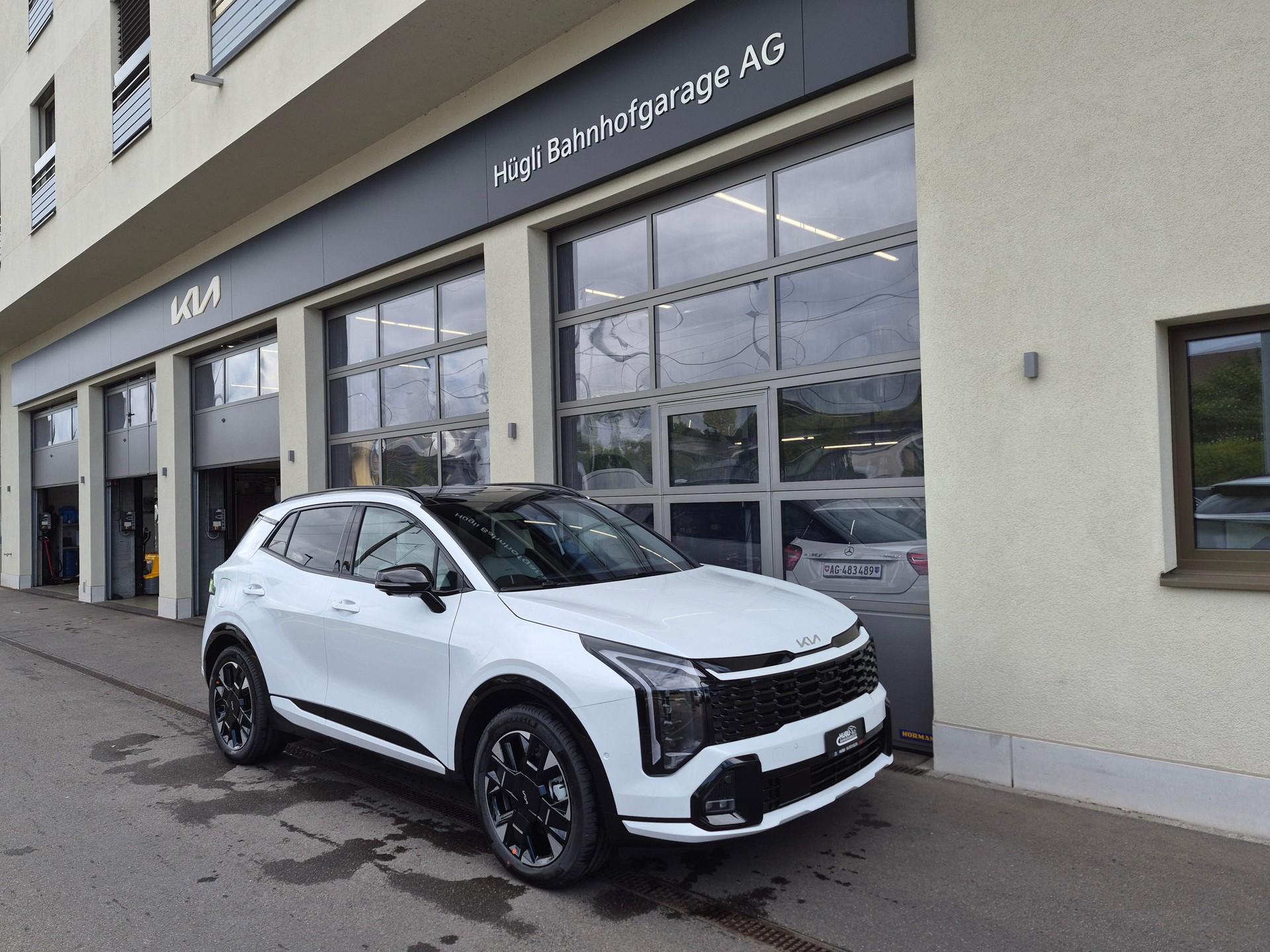 KIA Sportage 1.6 T-GDi PHEV GT-Line-image-0