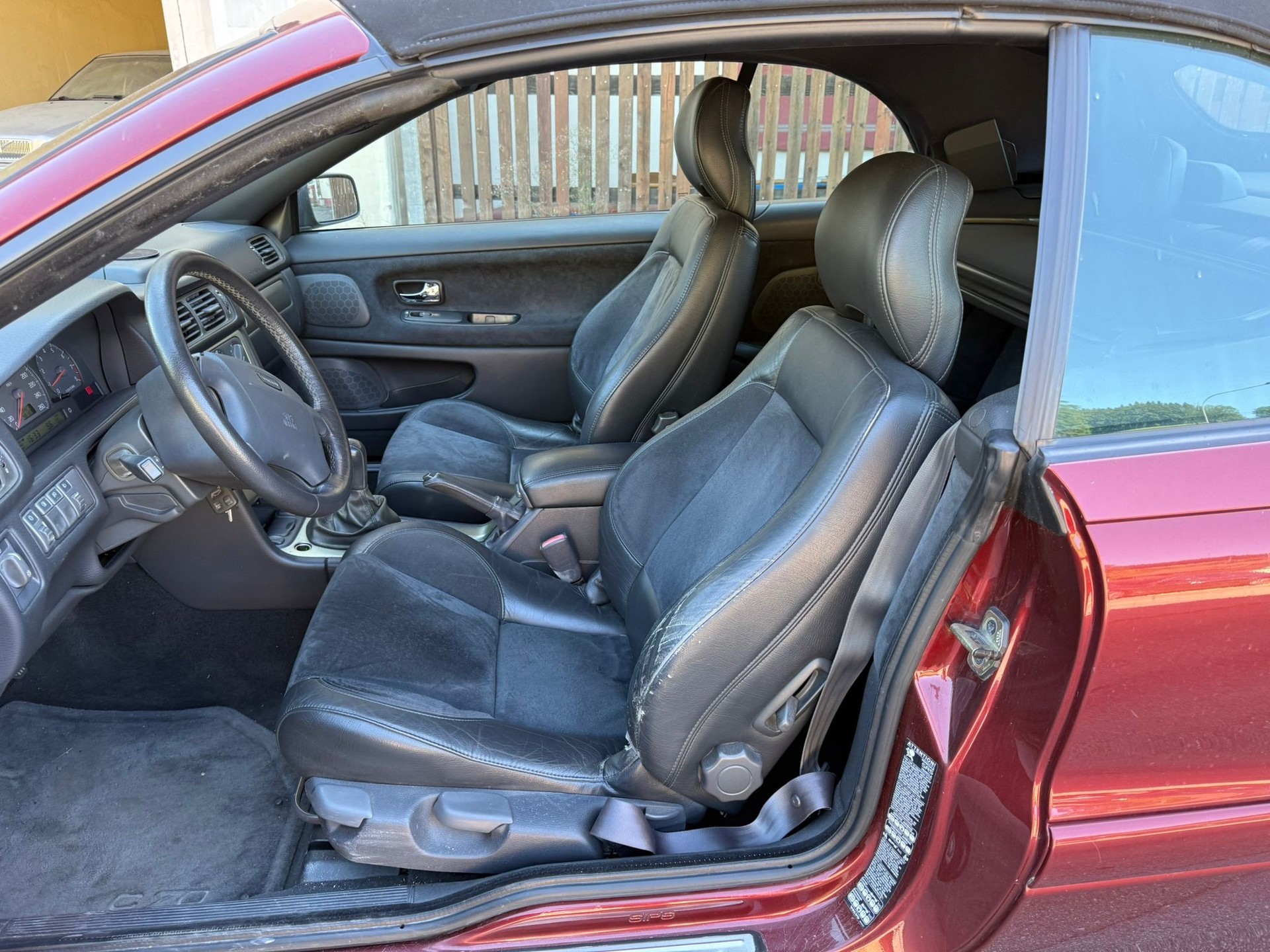 VOLVO C70 Cabriolet 2.4T-image-10