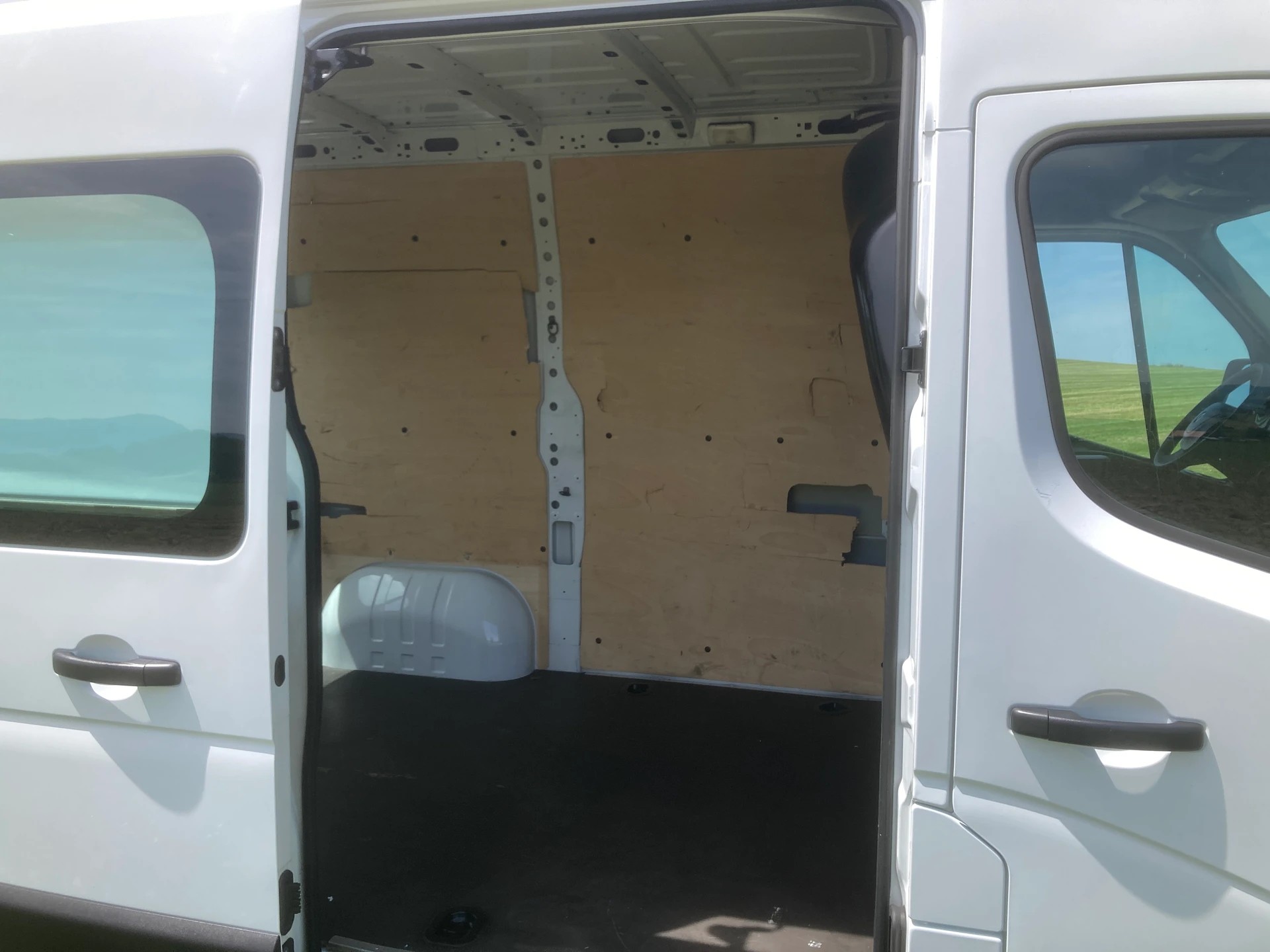 RENAULT Master T33 2.3dCi 110 L1H2-image-6