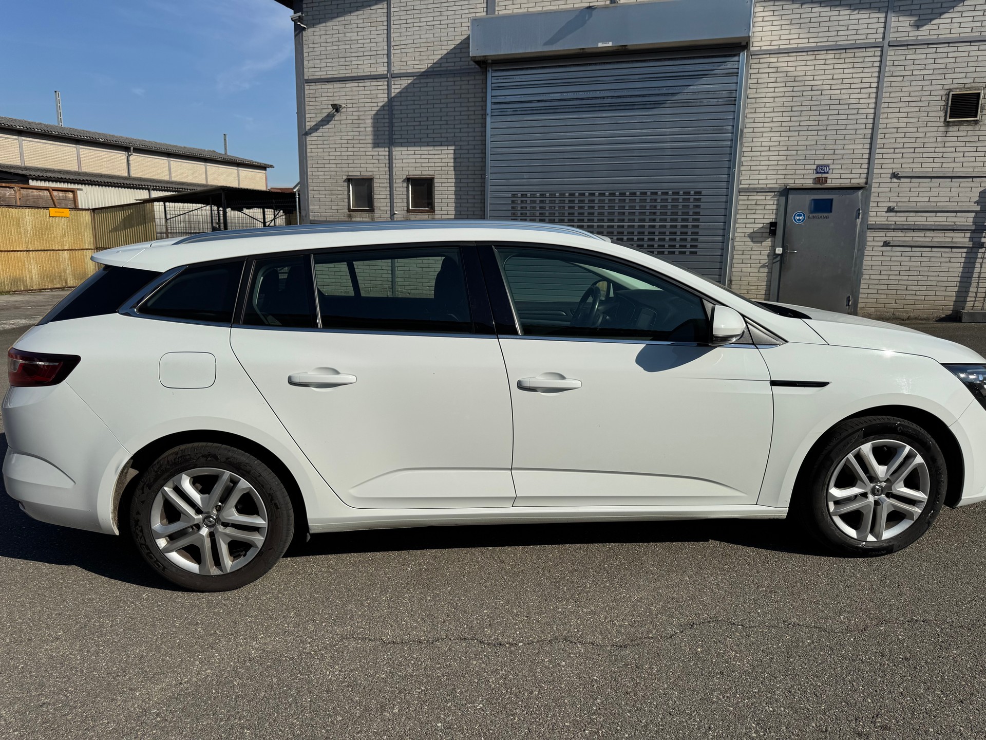 RENAULT Mégane Grandtour 1.5 dCi Business EDC-image-3