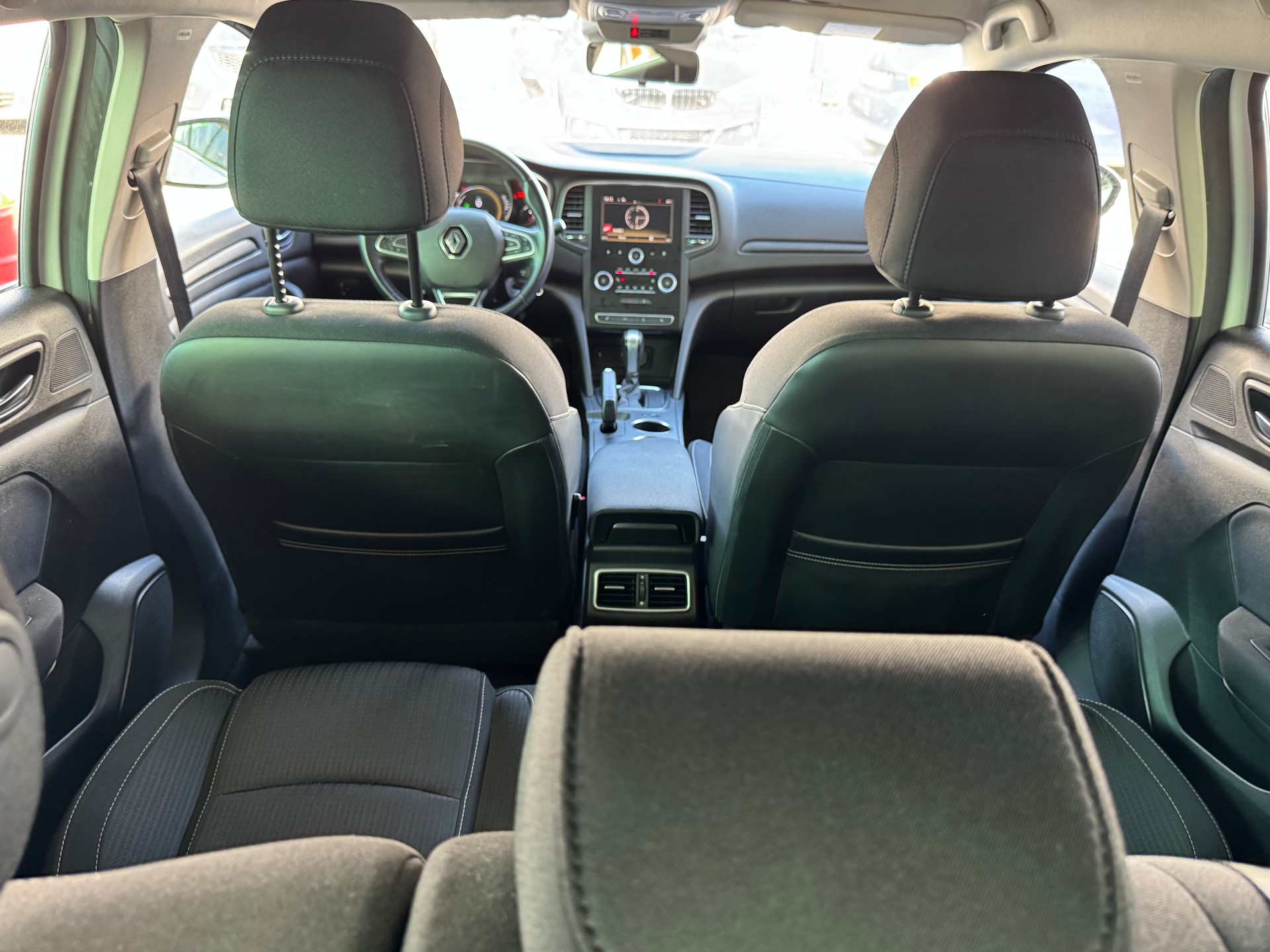 RENAULT Mégane Grandtour 1.5 dCi Business EDC-image-11