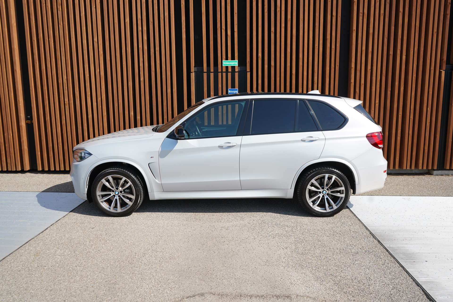BMW X5 xDRIVE 40d PURE M SPORT PLUS STEPTRONIC l 258 PS-image-3