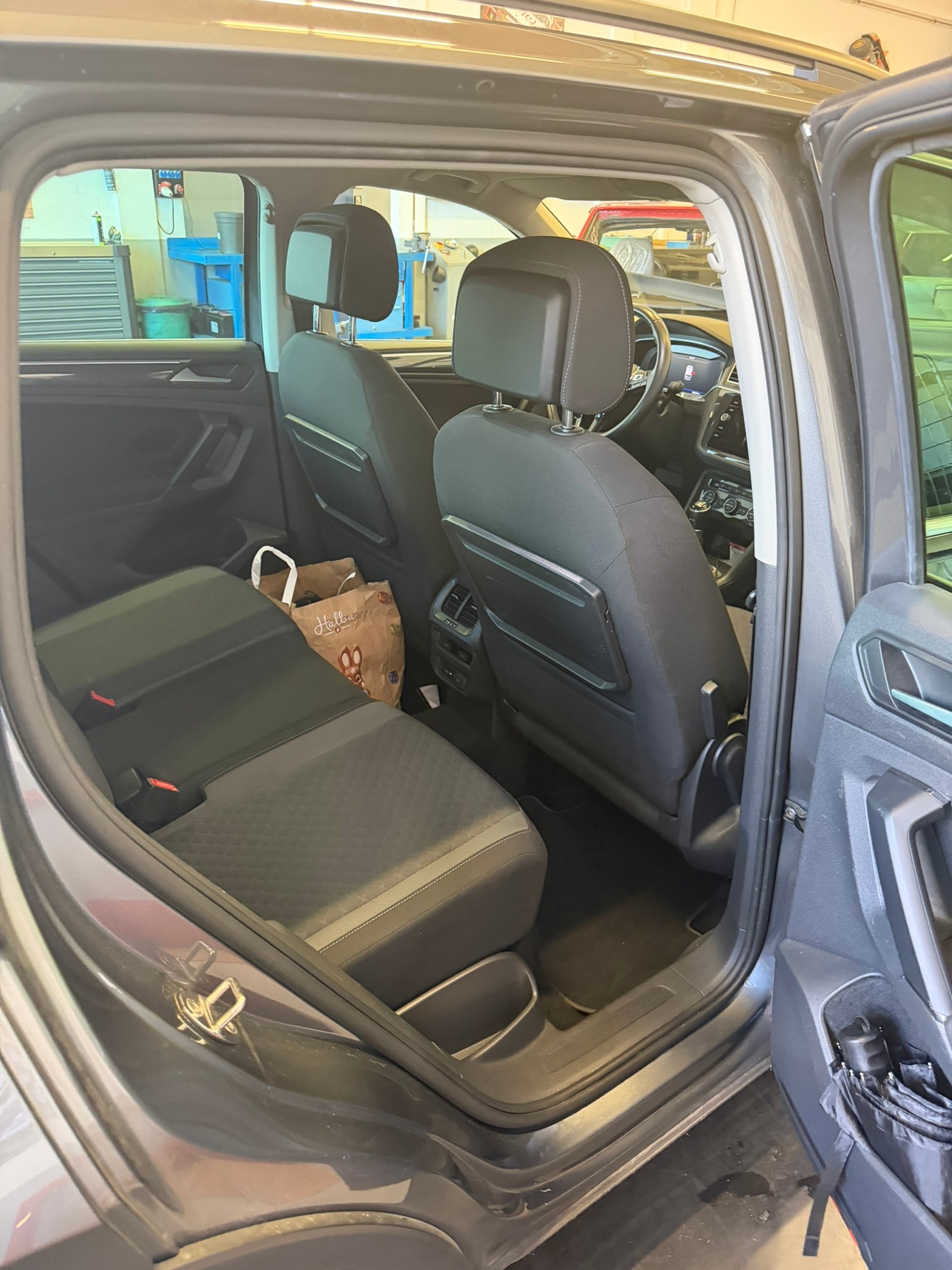 VW 2.0 TDI SCR 70th anniversary-image-8