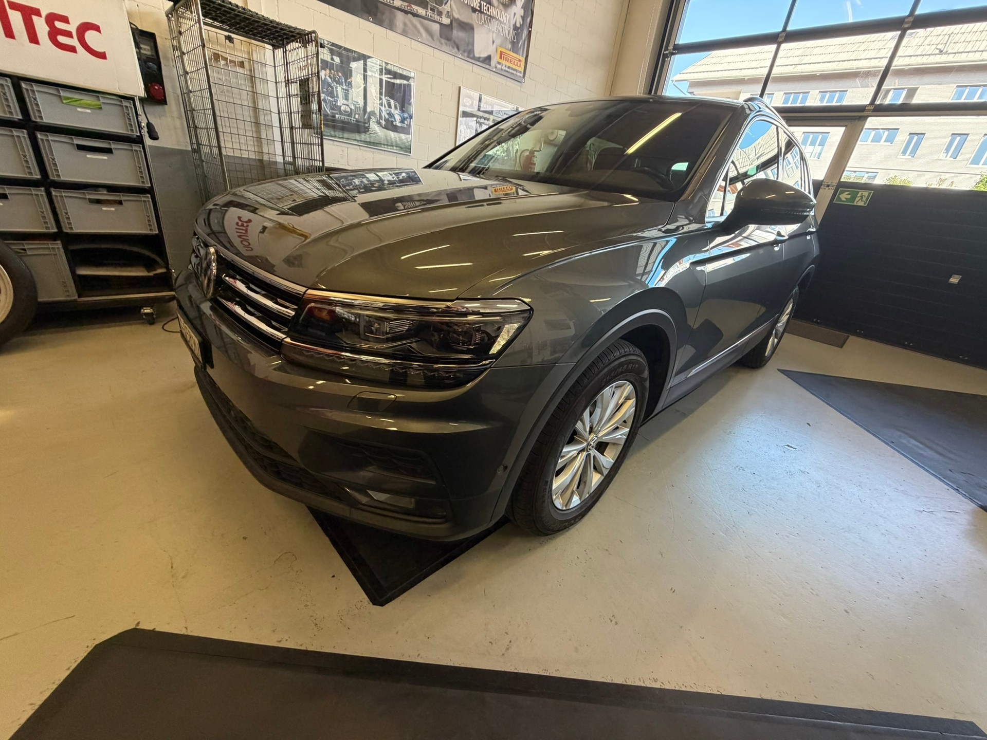 VW 2.0 TDI SCR 70th anniversary-image-1