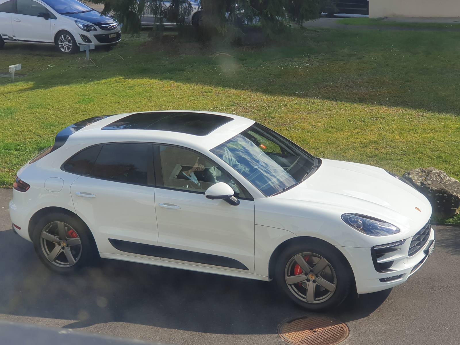 PORSCHE 3.0 V6 GTS — slika 1