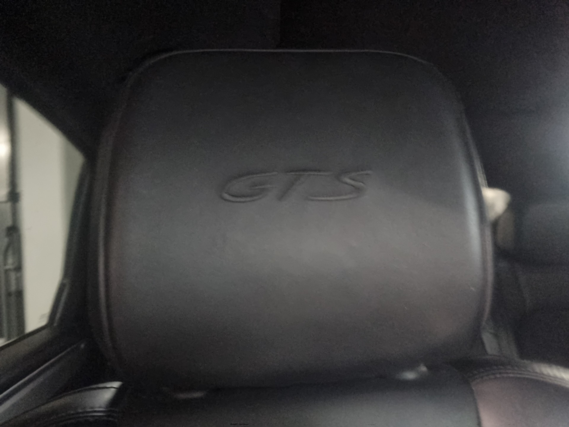 PORSCHE 3.0 V6 GTS-image-4