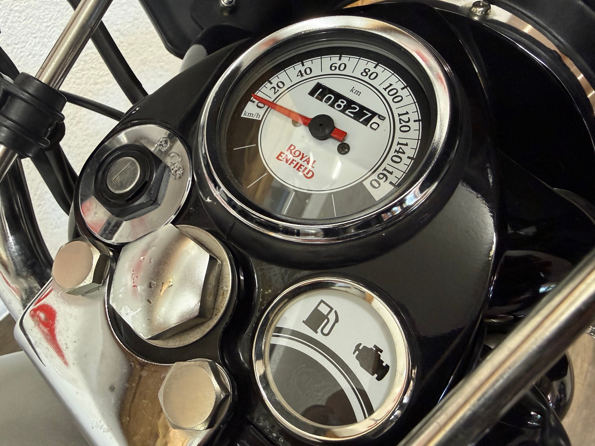 ROYAL ENFIELD Bullet 500 EFI-showroom-element-2
