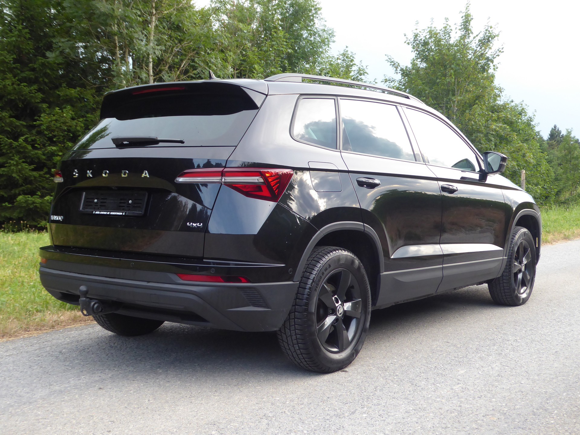 SKODA Karoq 2.0 TDI CR Style 4x4 DSG-image-2