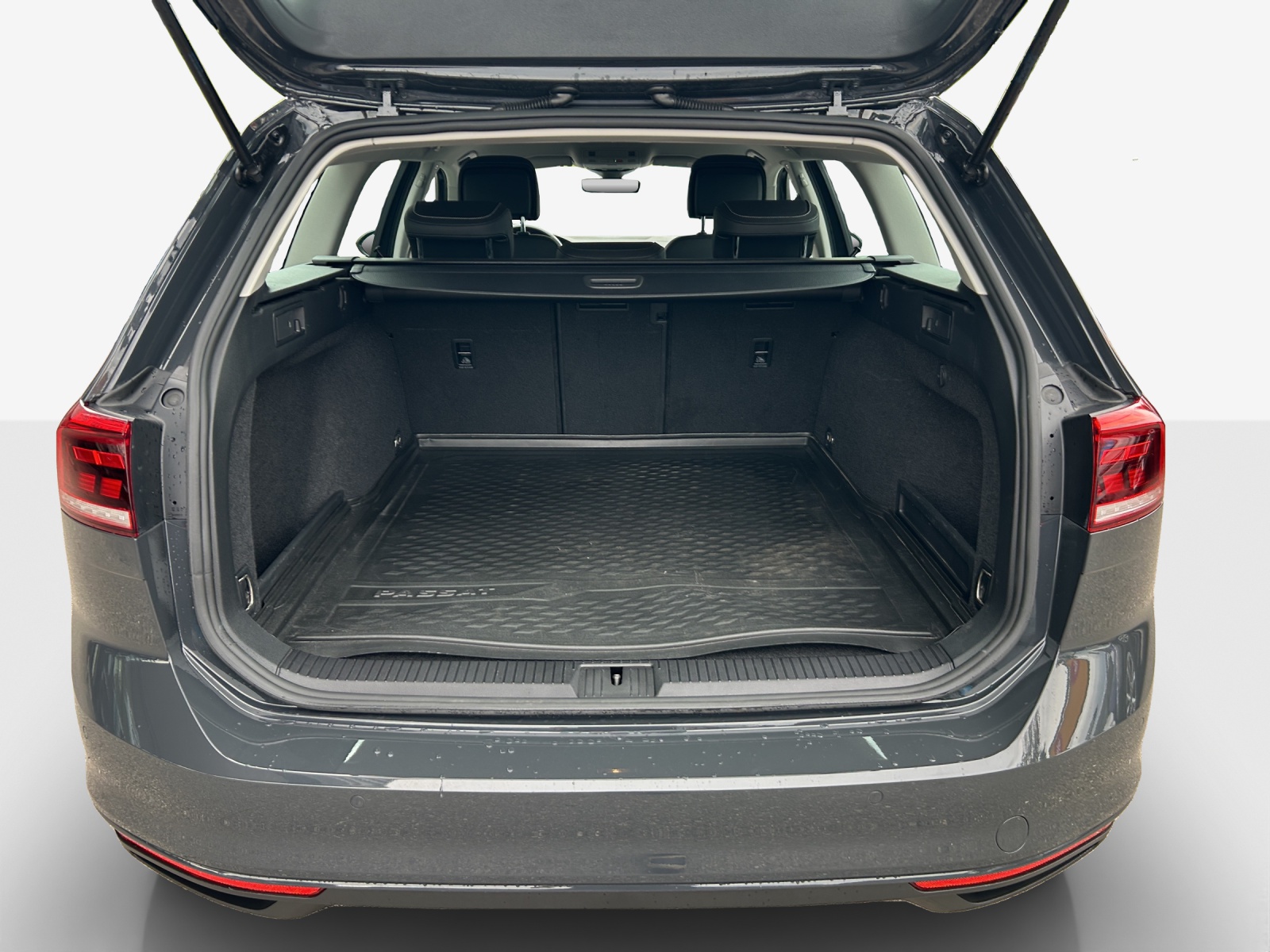 VW Passat 2.0 TDI BMT Business DSG-image-12