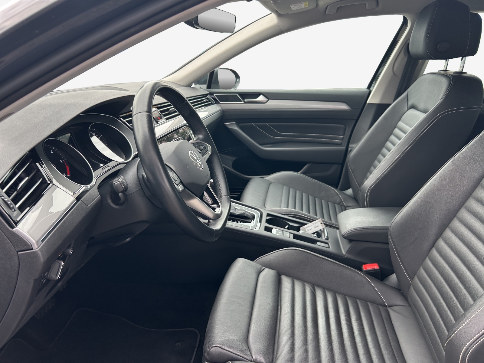 VW Passat 2.0 TDI BMT Business DSG-image-7