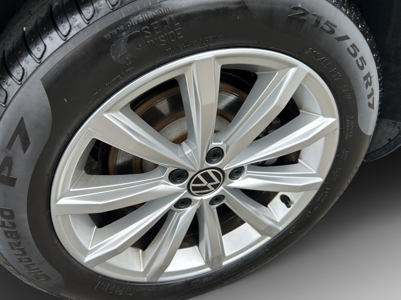 VW Passat 2.0 TDI BMT Business DSG-image-13