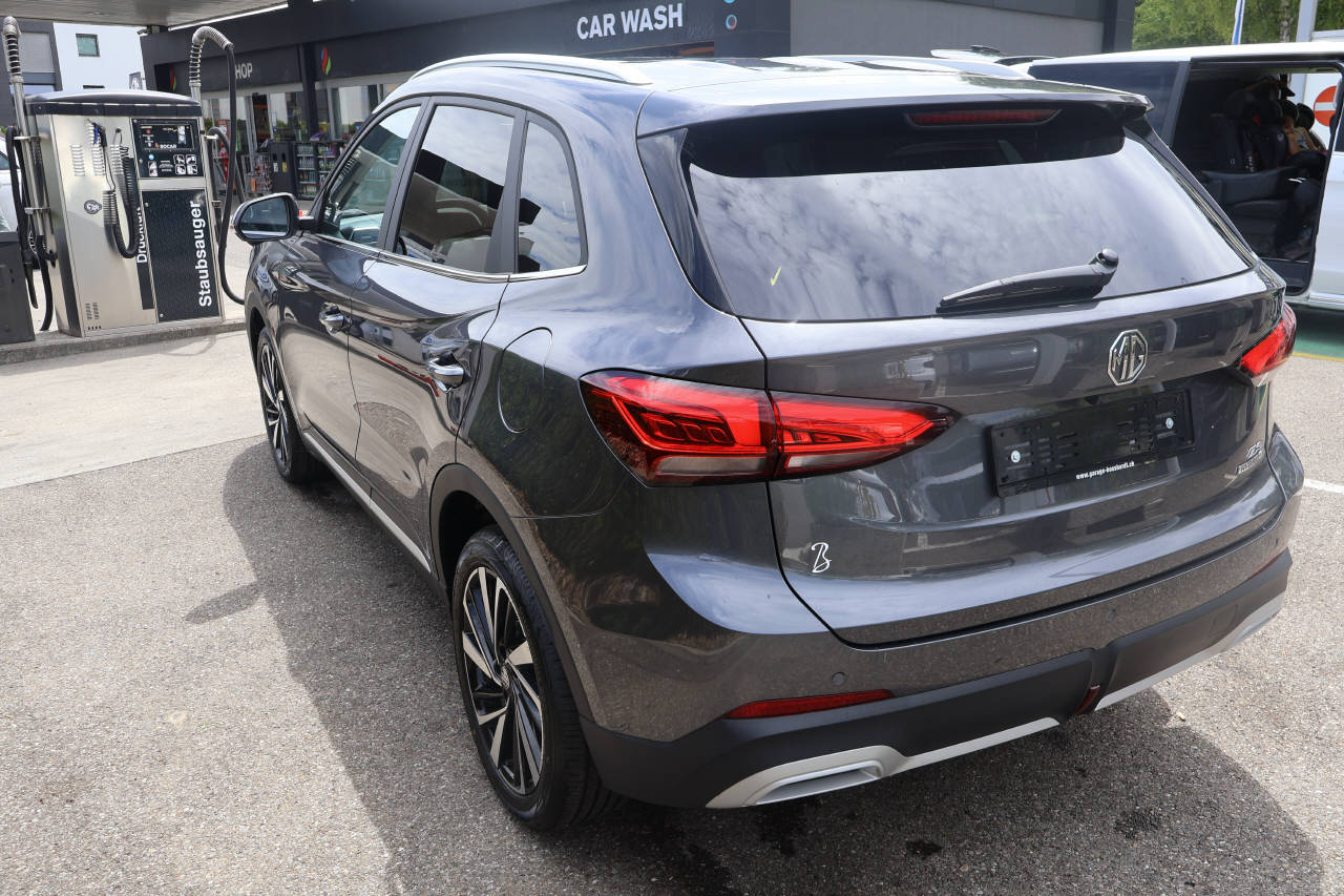 MG ZS 1.5 Hybrid+ Luxury-image-5