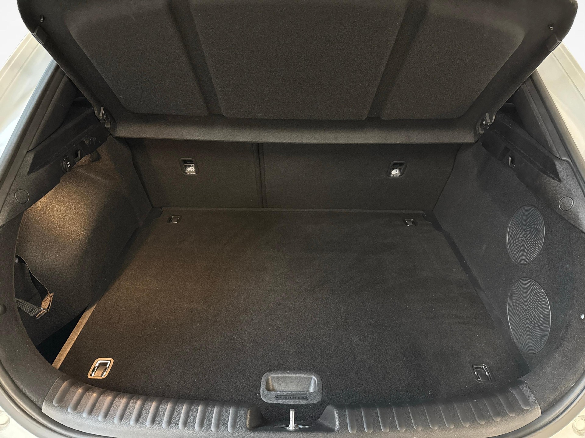 KIA XCeed 1.6 T-GDi GT-Line-image-11