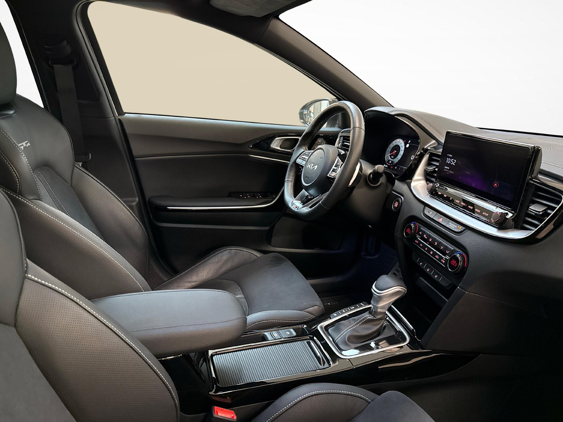 KIA XCeed 1.6 T-GDi GT-Line-image-9