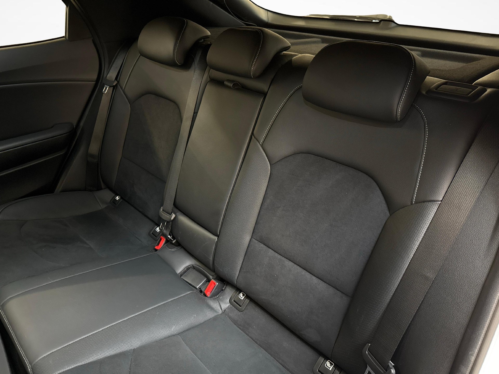 KIA XCeed 1.6 T-GDi GT-Line-image-10