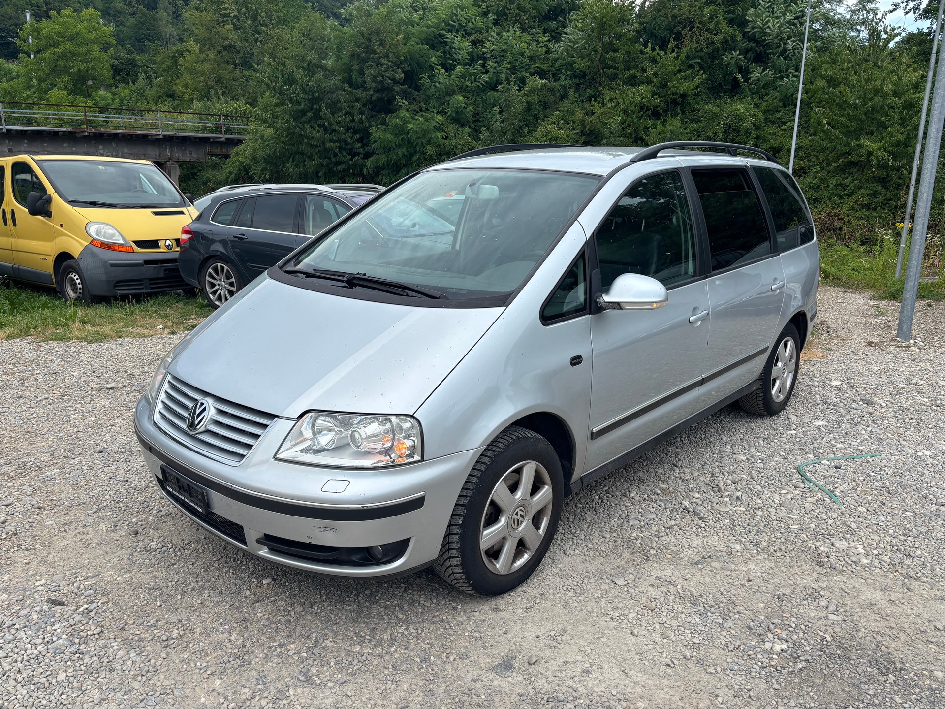 VW Sharan 1.9 TDI Highline 4Motion-image-0
