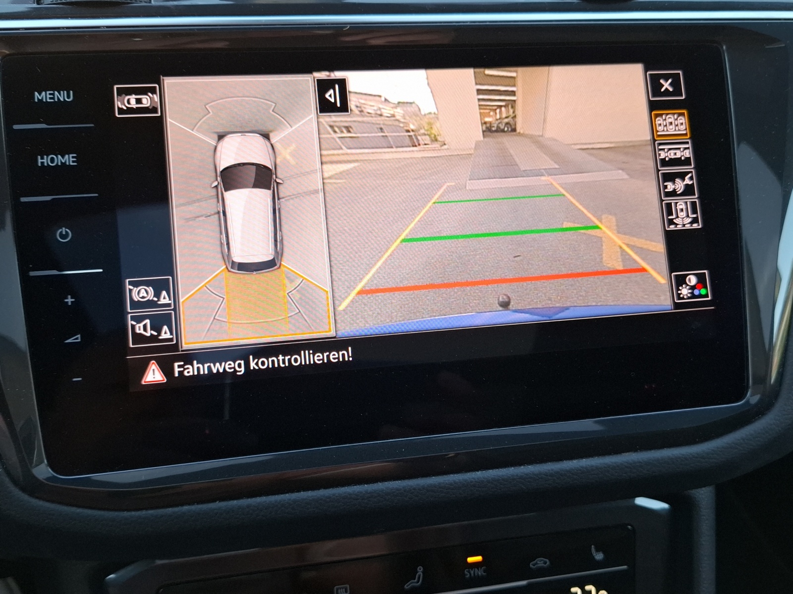 VW Tiguan 2.0TSI R 4Motion DSG-image-14