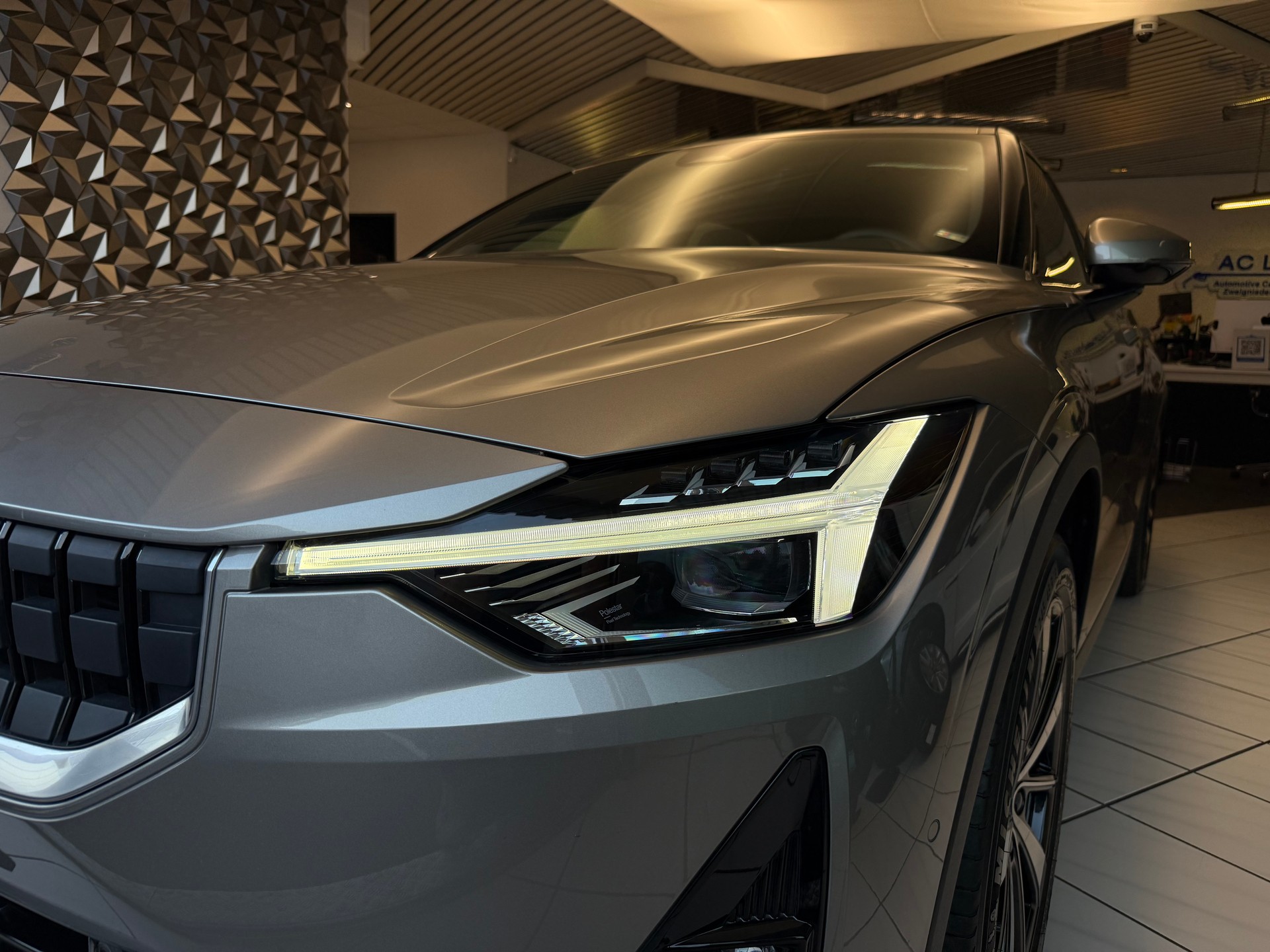 POLESTAR Polestar 2 Standard Range Single 69kWh MY23-image-25