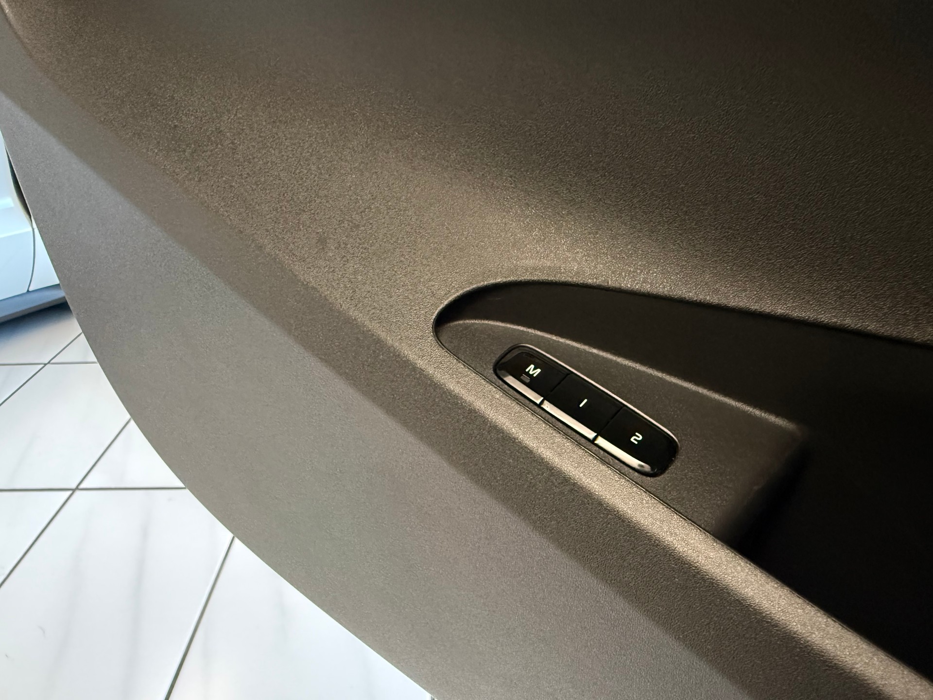 POLESTAR Polestar 2 Standard Range Single 69kWh MY23-image-22