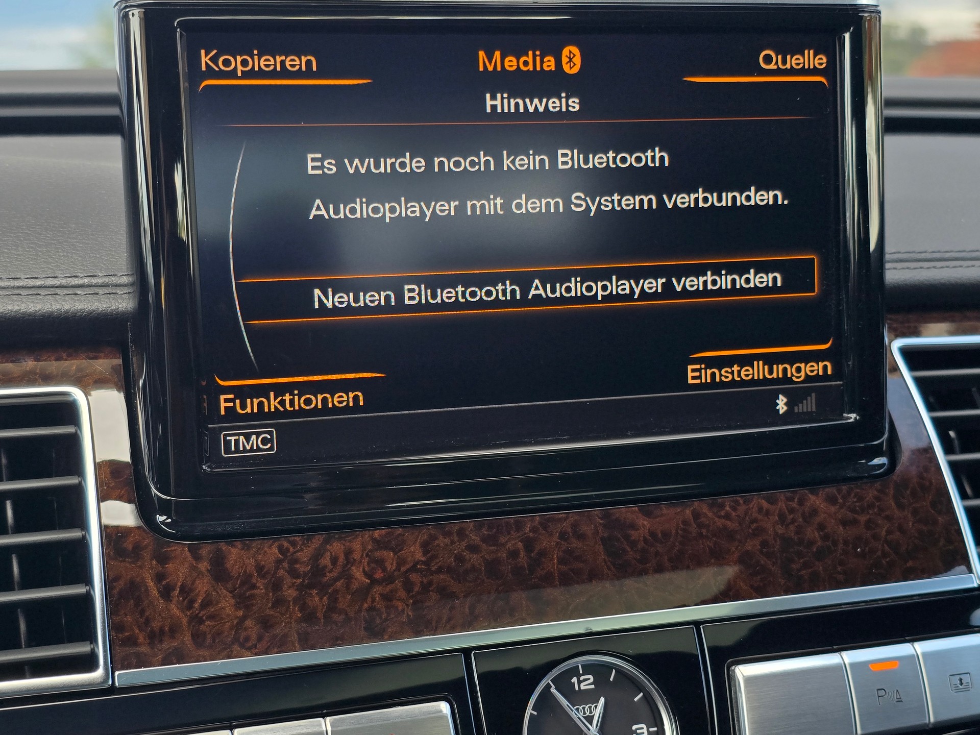 AUDI A8 3.0 TDI quattro tiptronic mit Luftfederung-image-23