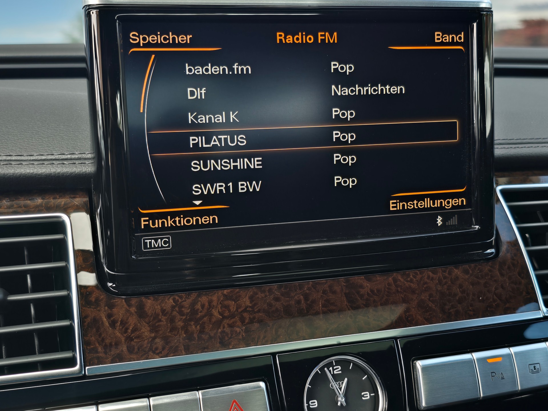AUDI A8 3.0 TDI quattro tiptronic mit Luftfederung-image-25