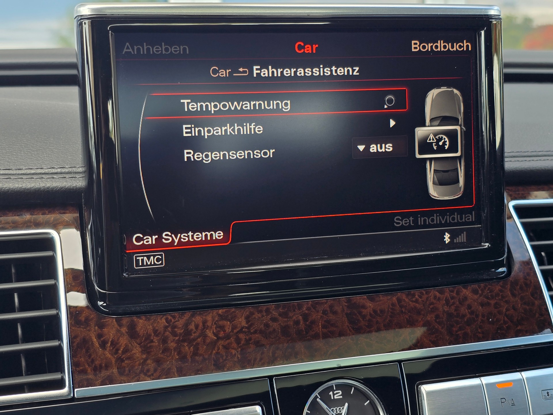 AUDI A8 3.0 TDI quattro tiptronic mit Luftfederung-image-22