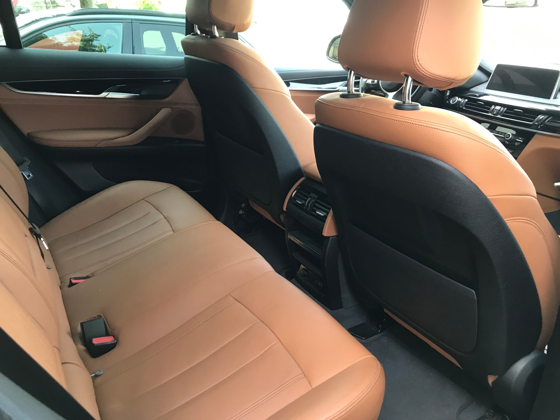 BMW X6 xDrive 50i Steptronic-image-10