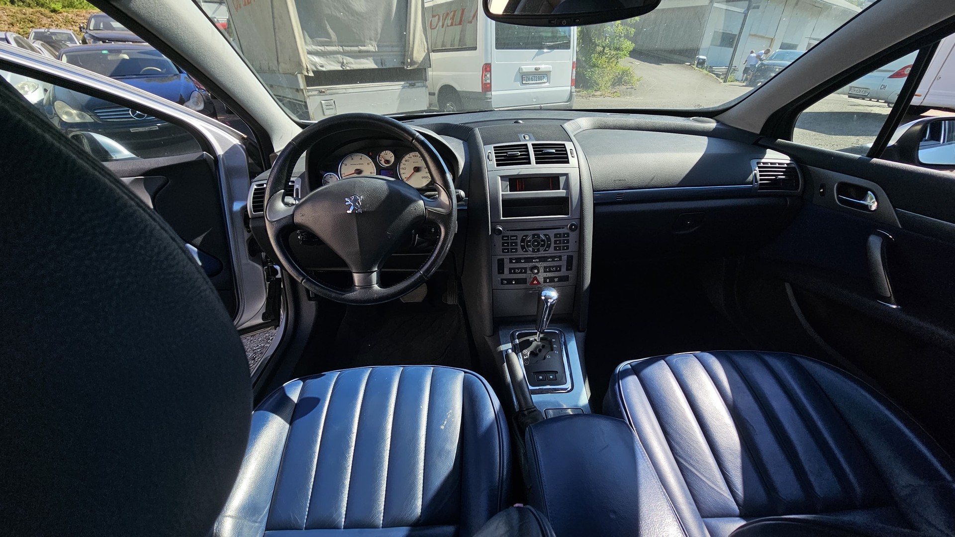 PEUGEOT 407 3.0 ST Dynamic Automatic-image-7