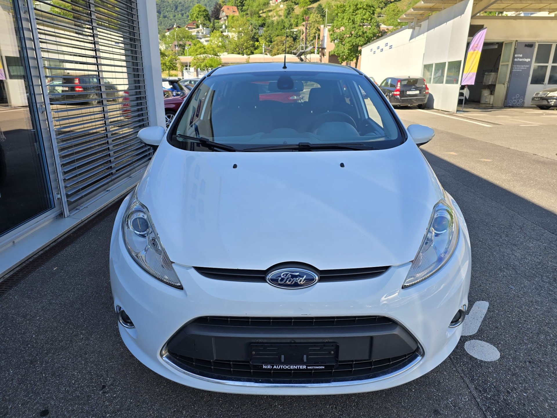 FORD Fiesta 1.6 16V Titanium-image-1