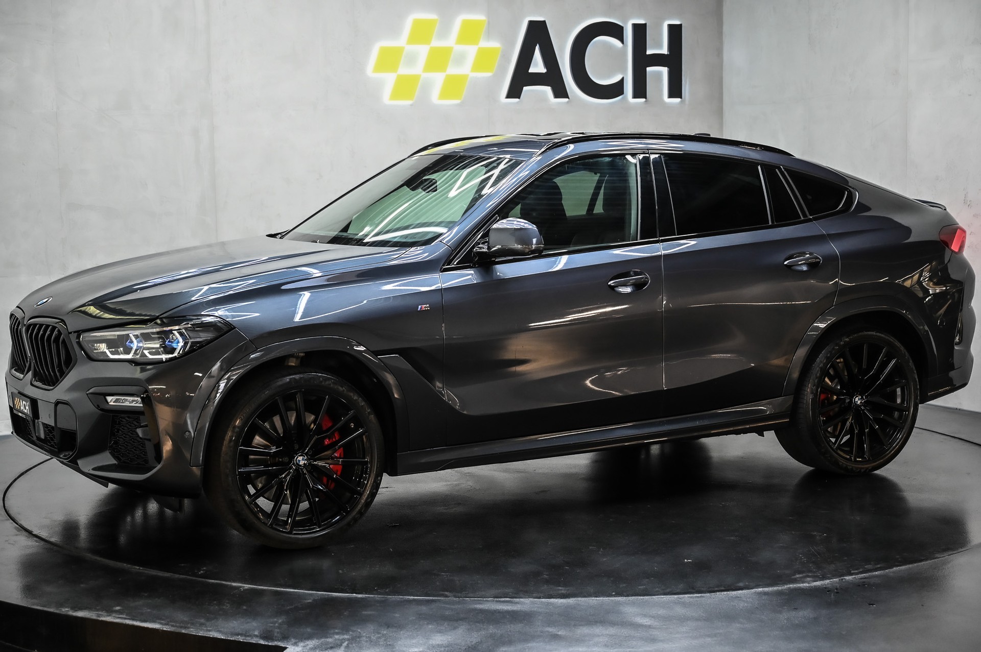 BMW X6 M50i-image-3