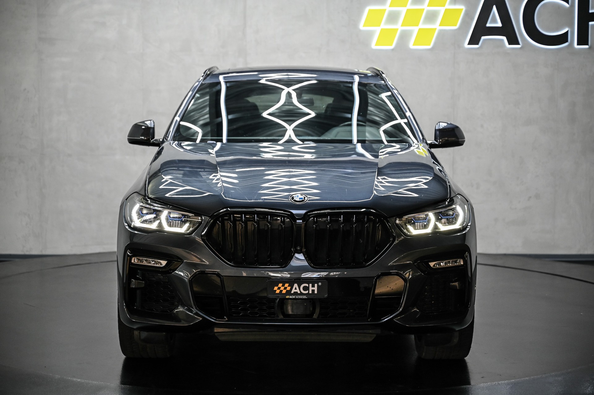 BMW X6 M50i-image-1