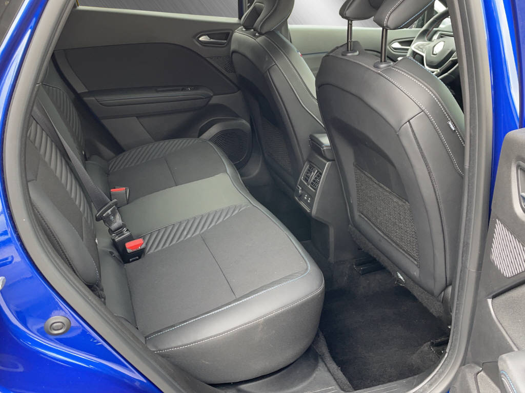 RENAULT Captur 1.3 TCe 160 esprit Alpine EDC-image-13