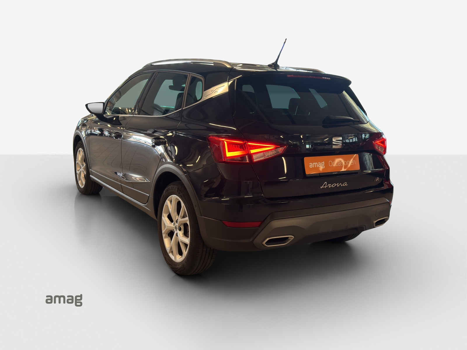 SEAT Arona 1.5 Eco TSI FR DSG-image-2