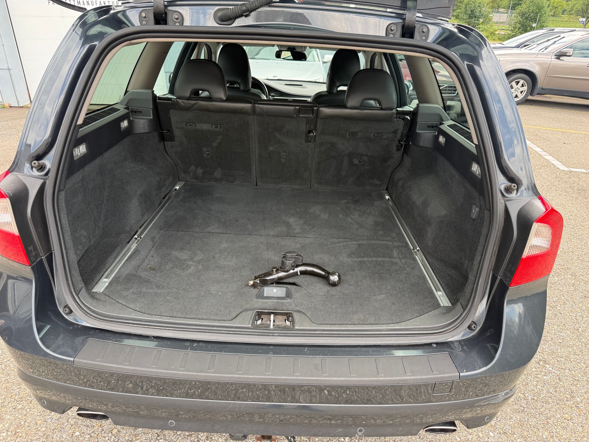 VOLVO V70 D5 AWD Summum Geartronic-image-6