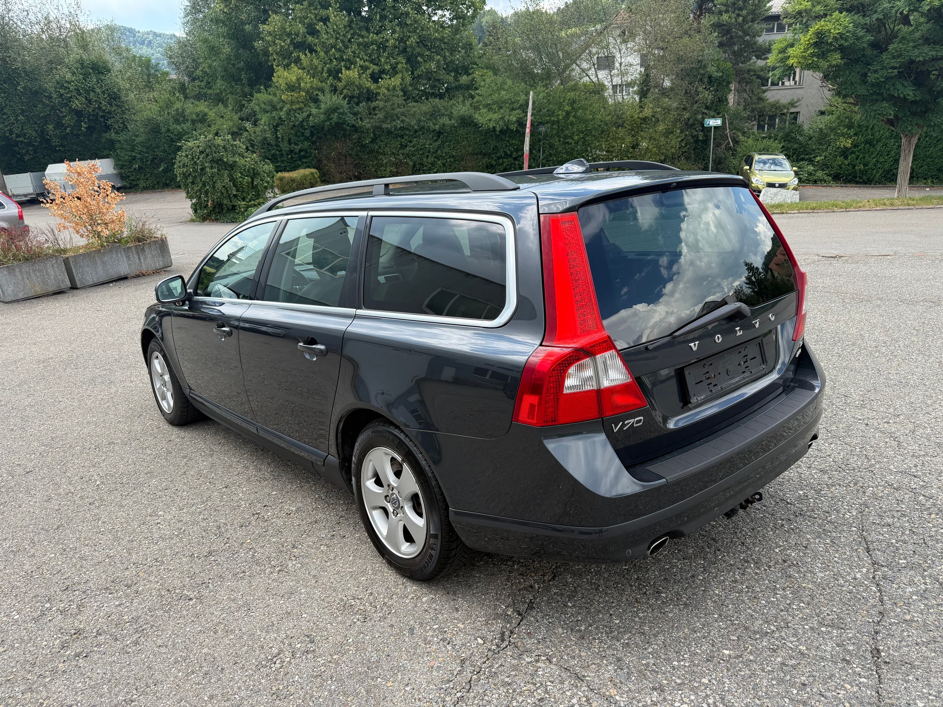VOLVO V70 D5 AWD Summum Geartronic-image-3