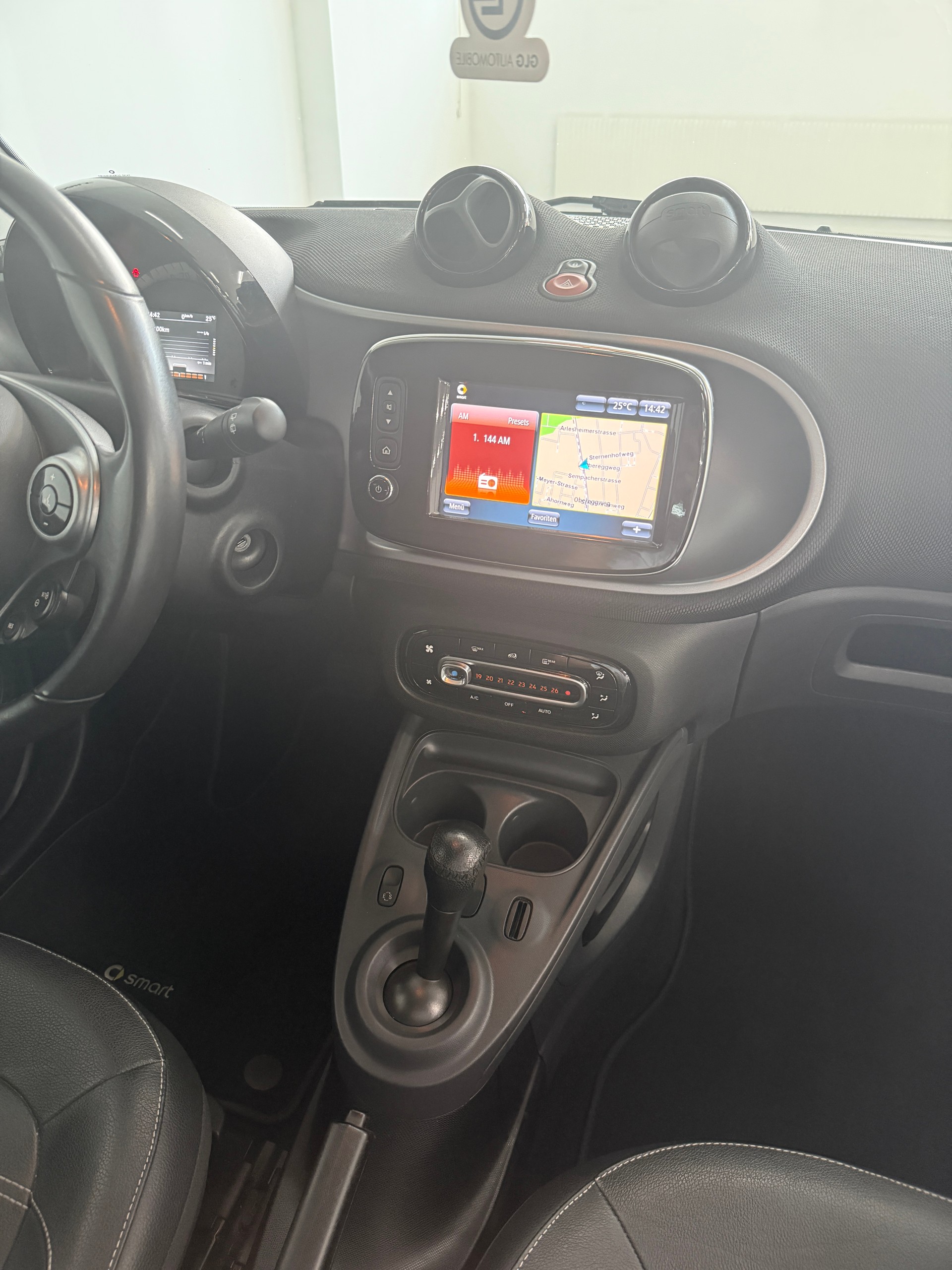 SMART fortwo prime twinmatic-image-9