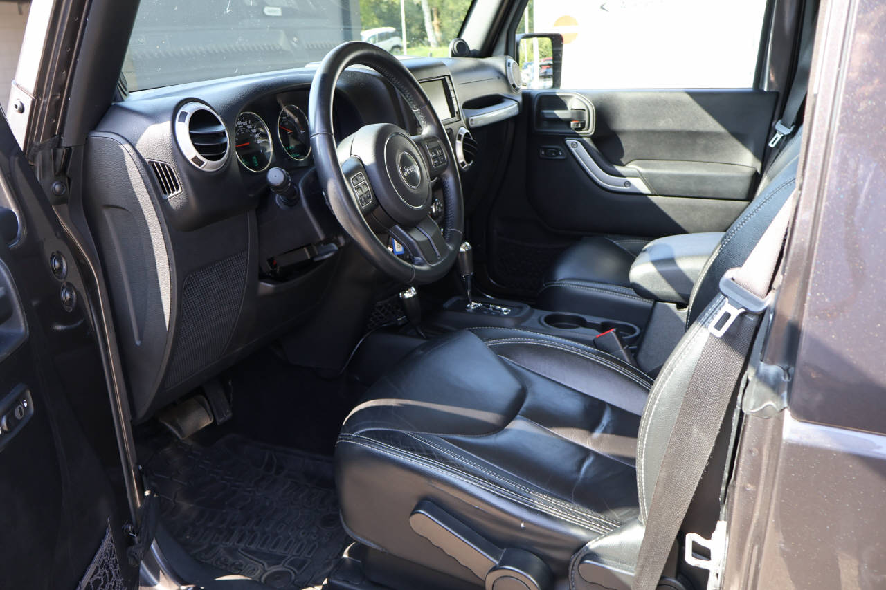 JEEP Wrangler 2.8 CRD Sahara-image-12