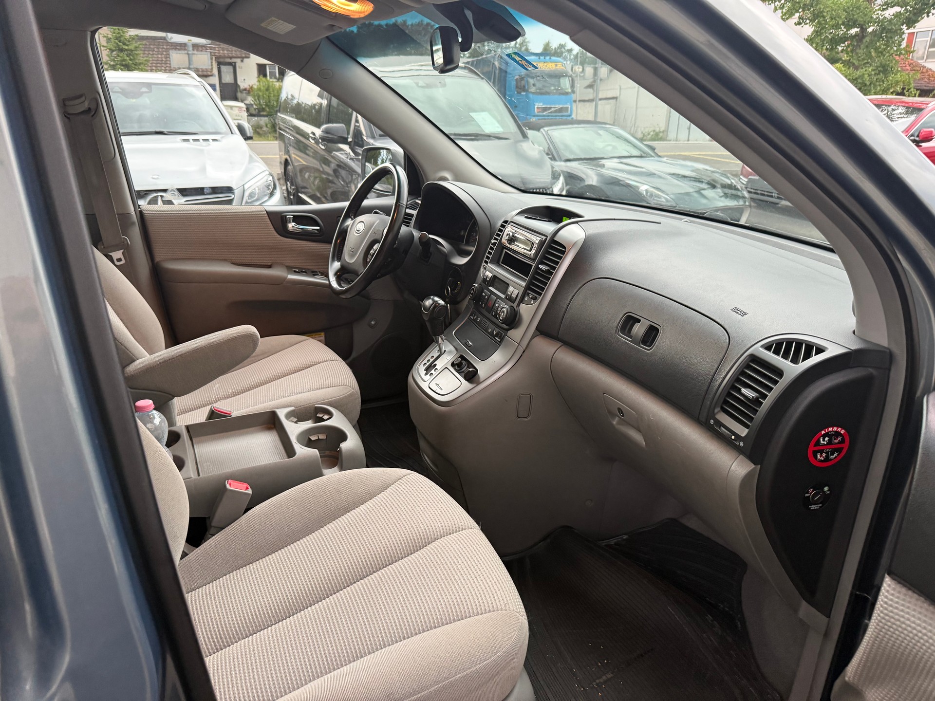 KIA Carnival 2.9 CRDi Trend-image-6