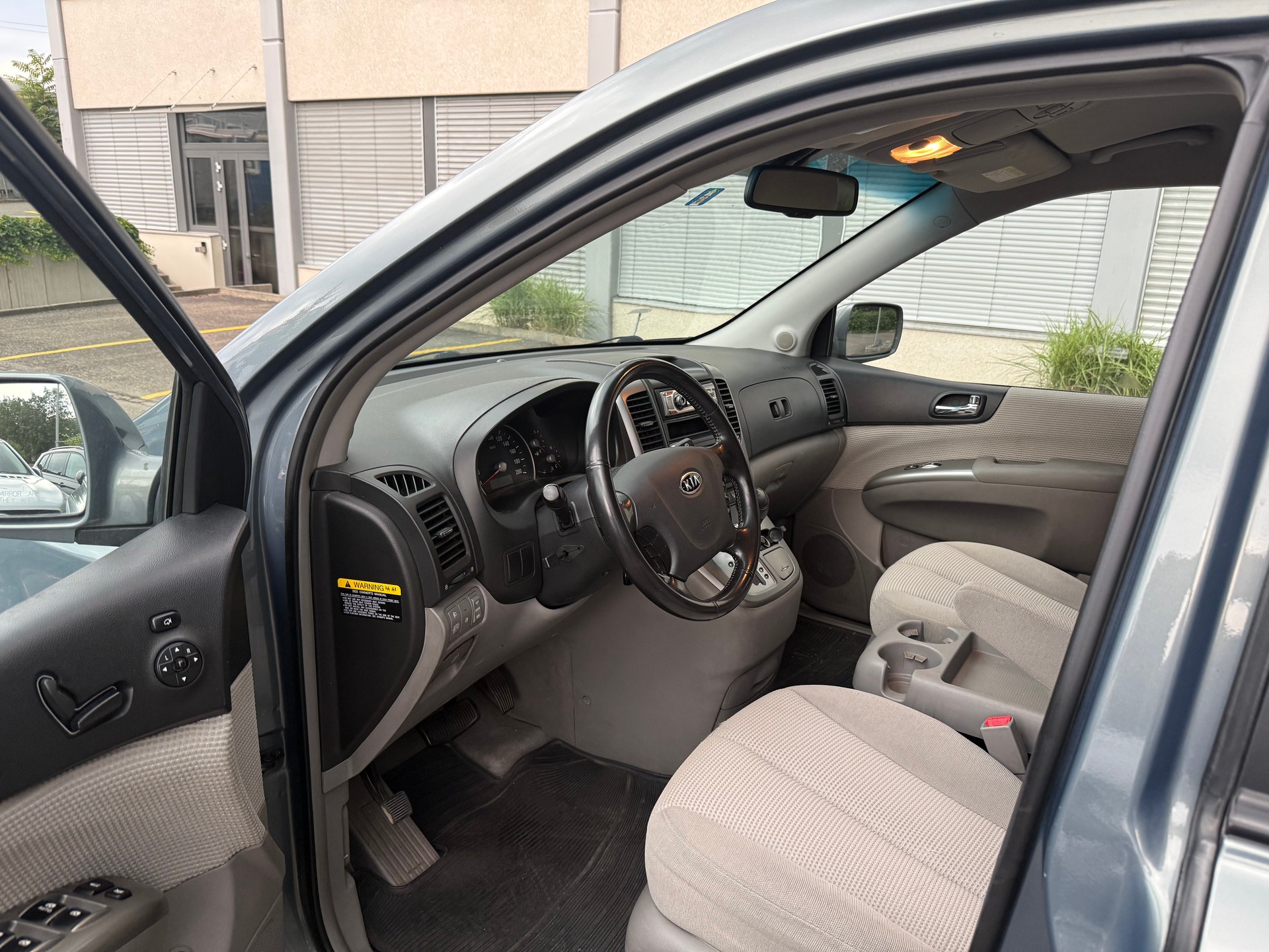 KIA Carnival 2.9 CRDi Trend-image-7