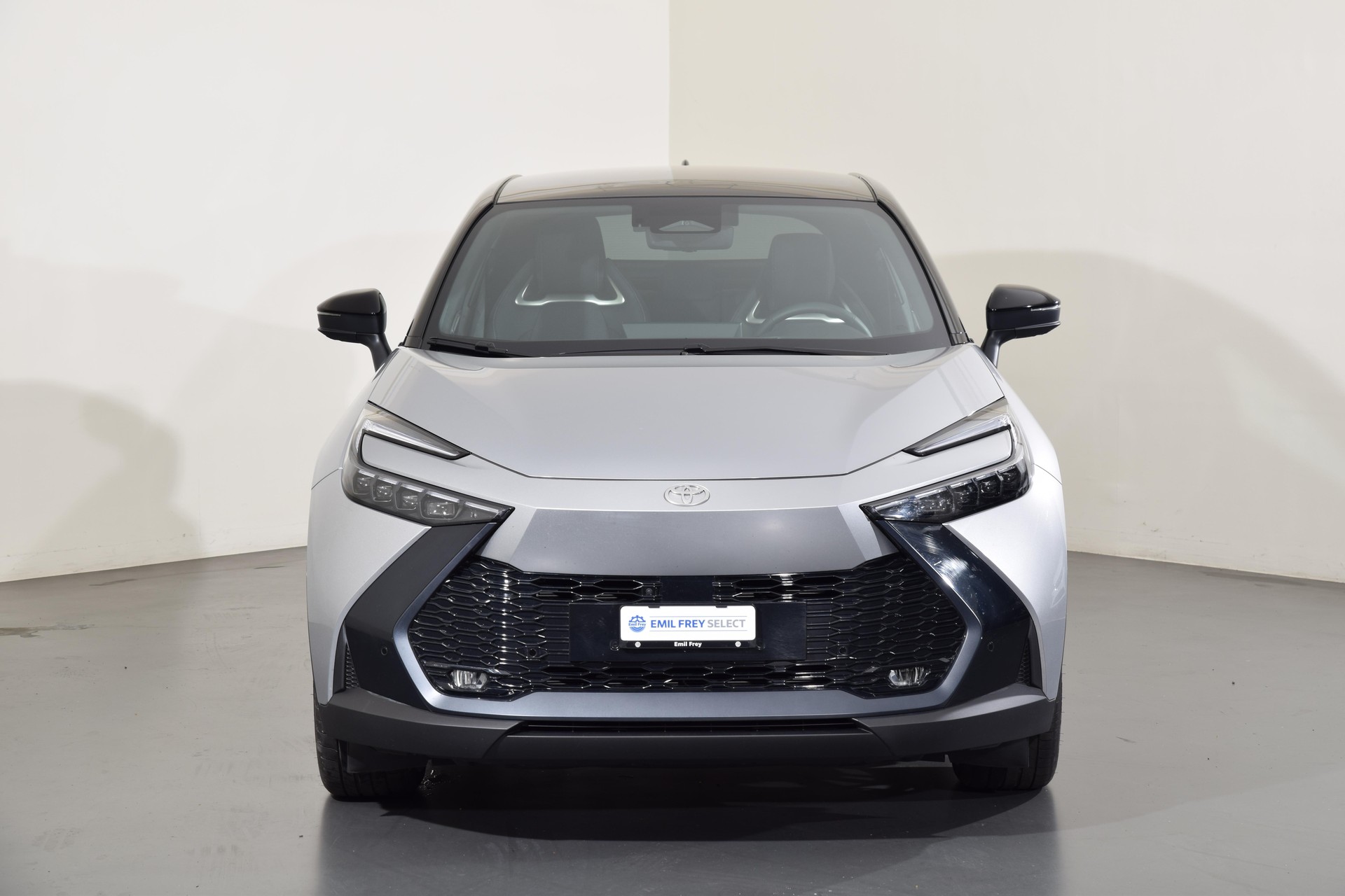 TOYOTA C-HR 2.0 PHEV Style-image-2