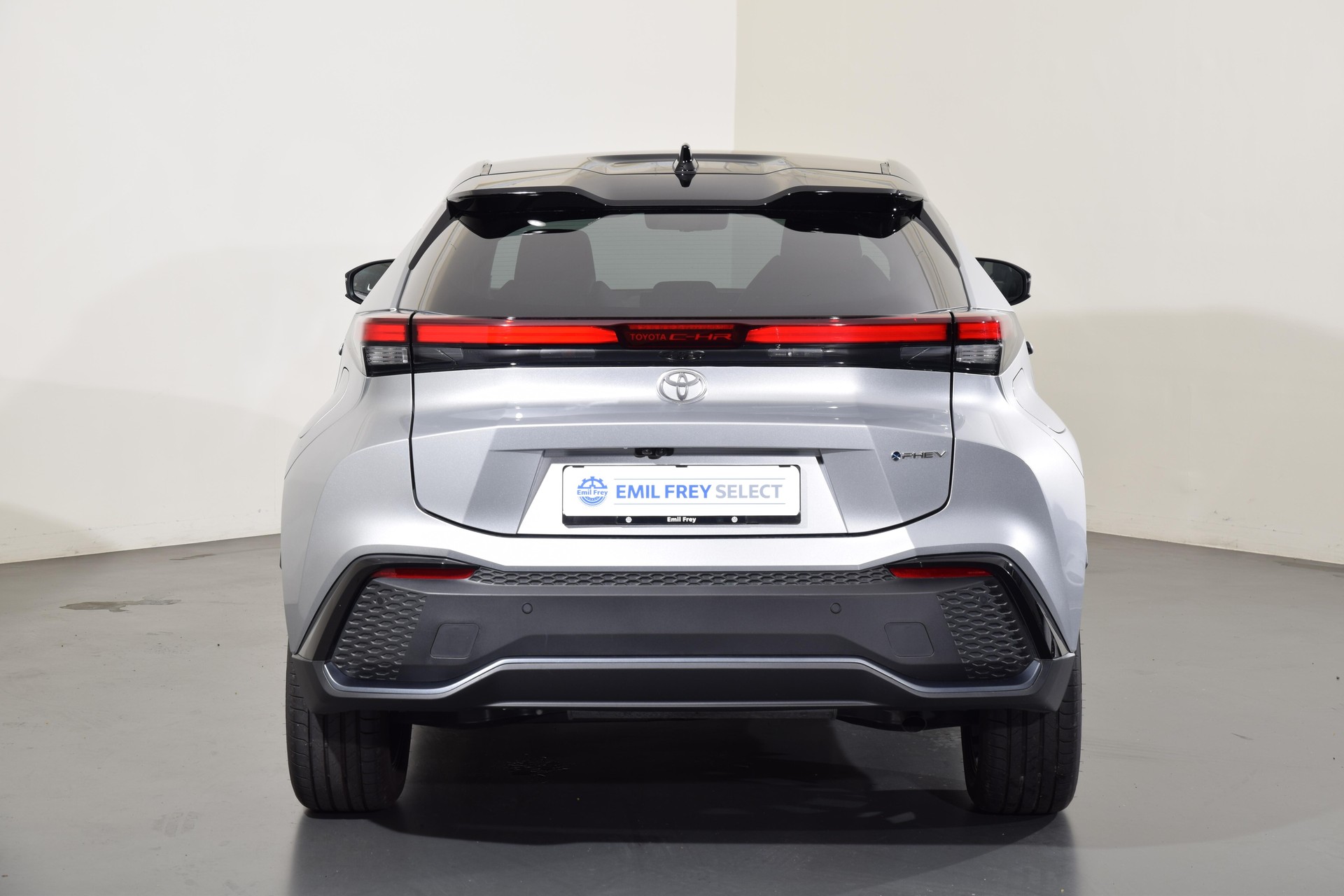 TOYOTA C-HR 2.0 PHEV Style-image-6